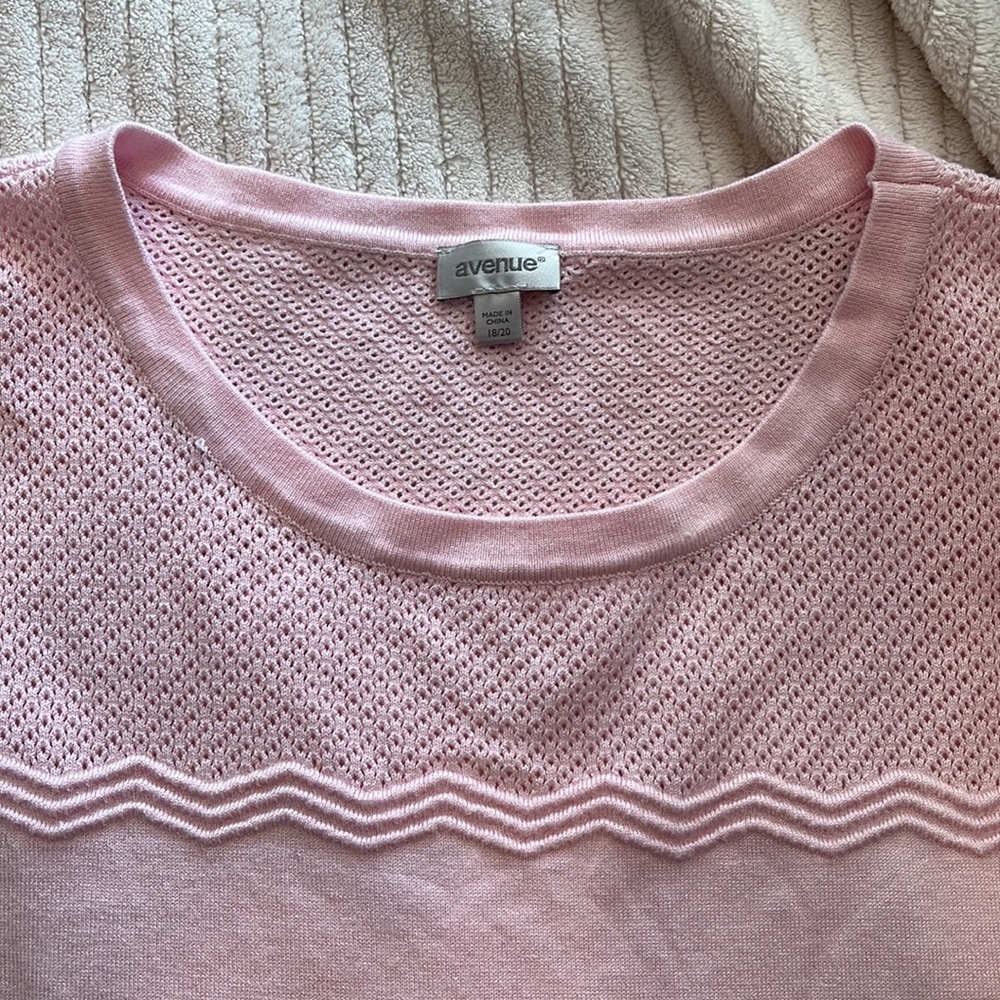 Sweater - Picture 4 of 6